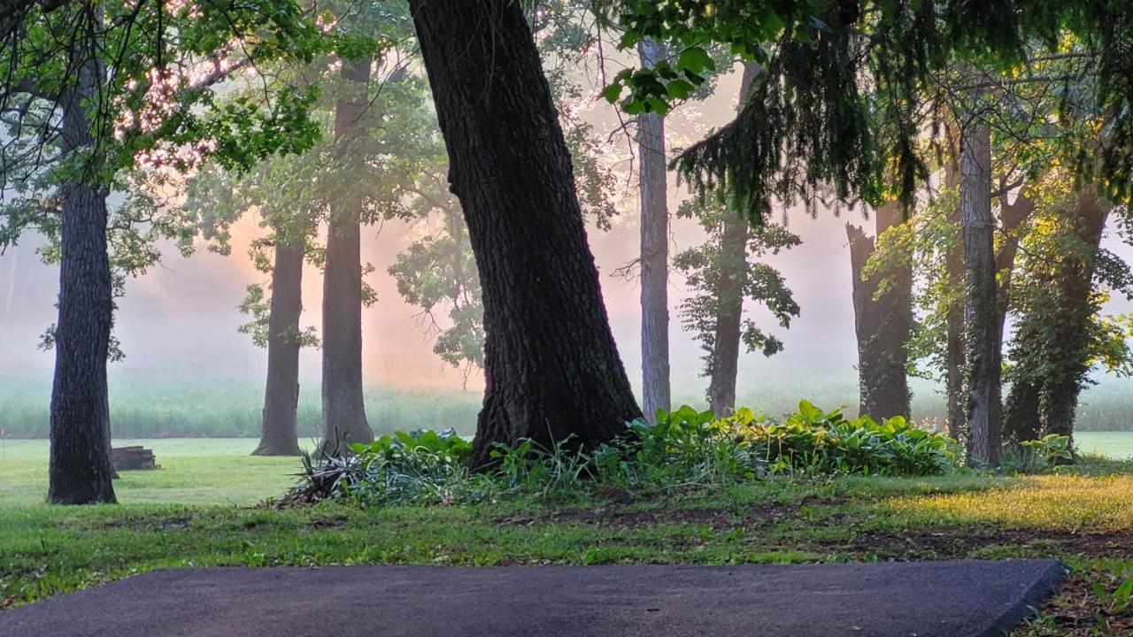 Harmony Inn, Huntley Illinois Экстерьер фото